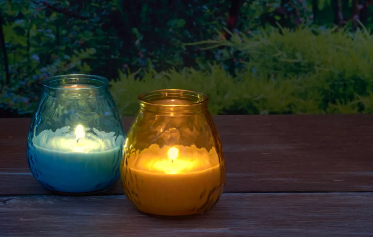 Mosquito repellant candles